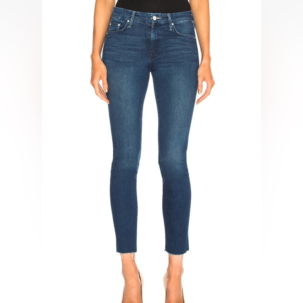 MOTHER The Insider Crop Step Fray Jeans Dark‎ Wash High Rise Women's Size